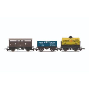 Hornby R60135 Triple Wagon Pack RailRoad Range