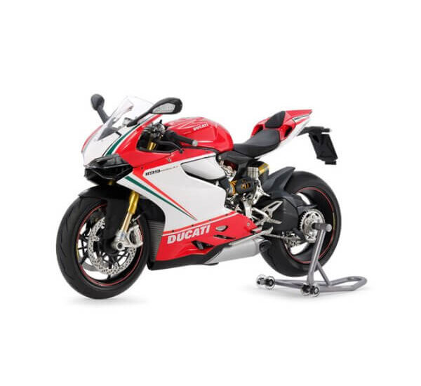 Tamiya 14132 Ducati 1199 Panigale S Tricolore 1/12 Scale