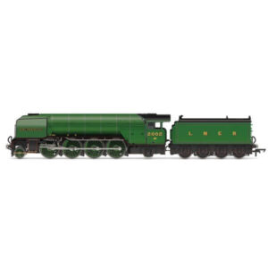 Hornby R30350SS LNER P2 Class 2002 ‘Earl Marischal’ LNER Apple Green with Steam Generator